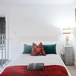 Loftnine9